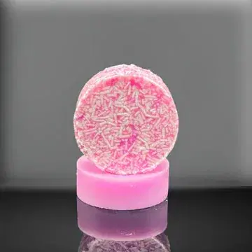 ALLURING LAYERS SHAMPOO & CONDITIONER | SOARING SUDS - Image 2